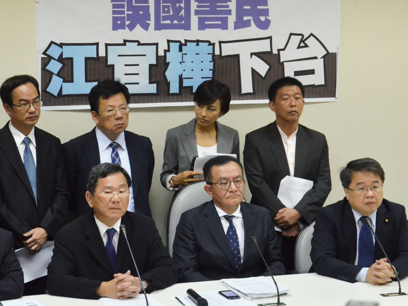 針對行政院長江宜樺14日上午發表的「台灣的未來不能等」反倒閣聲明,民進黨團毫不領情,依然堅持倒閣。(Photo by 尹曉春/台灣醒報)