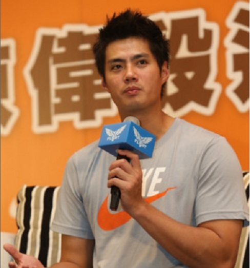 旅美棒球好手陳偉殷召開返台記者會,談論他的傷勢、球場甘苦與回台灣的計畫。(Photo by 陳正健/台灣醒報)