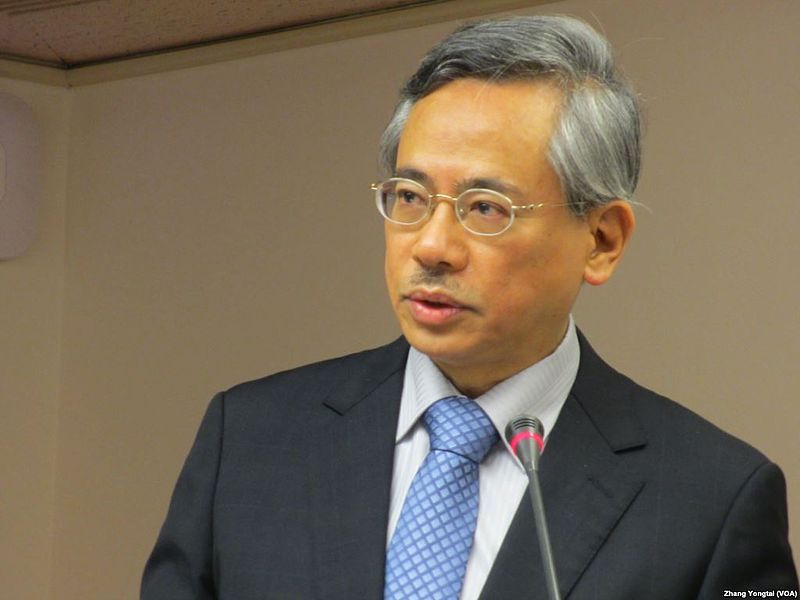 衛生福利部部長邱文達表示,衛福部已針對市售163個商家進行油品稽查,結果將在一週內公告。(Photo by 維基百科)