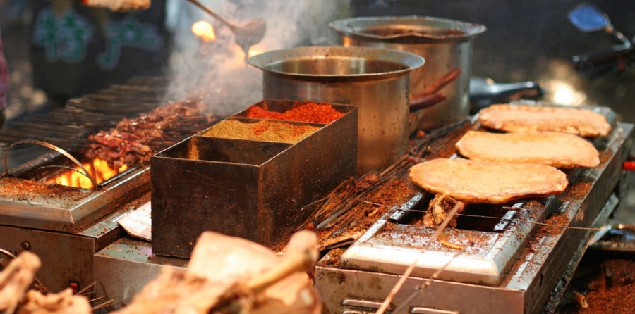 國內爆發食安問題,勢會對美食觀光造成的影響。 (photo by eviltomthai on Flickr- used under Creative Commons license)