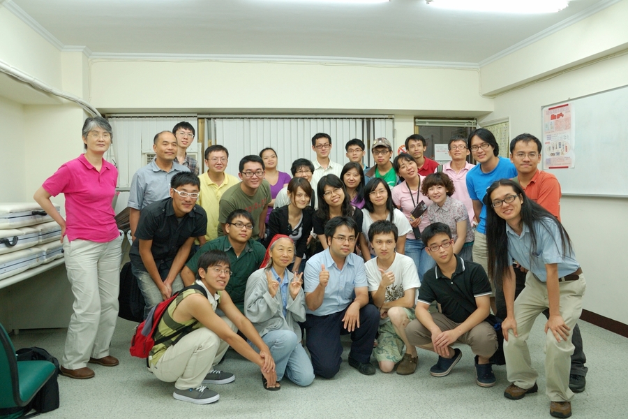 2011年台灣維基人夏聚大合照(photo by 維基百科)