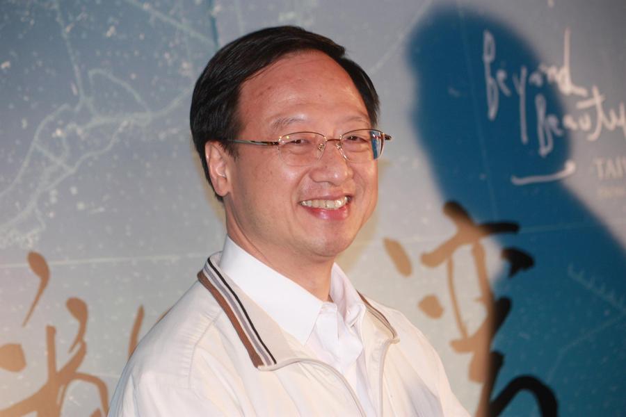 政院長江宜樺13日邀請年輕學子一同觀賞紀錄片《看見台灣》,心中滿是感慨。 (Photo by方家敏/台灣醒報)