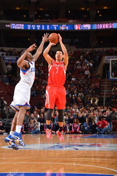 林書豪投進個人紀錄的9記三分球。(photo by nba.com)