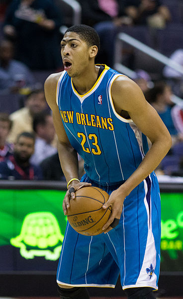 被稱為「一眉道人」的2012年選秀狀元戴維斯,在這個球季突飛猛進。(Photo by 維基百科)