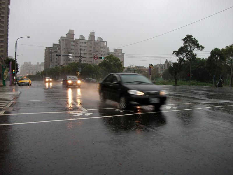 週四白天氣溫回升,不過全台週末有雨。 (photo by comprock on Flickr - used under Creative Commons license)