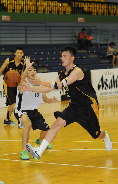第11屆SBL選秀狀元呂奇旻,在本次社甲籃賽中代表鴻亞國際出賽。(Photo by 社甲主辦單位 )