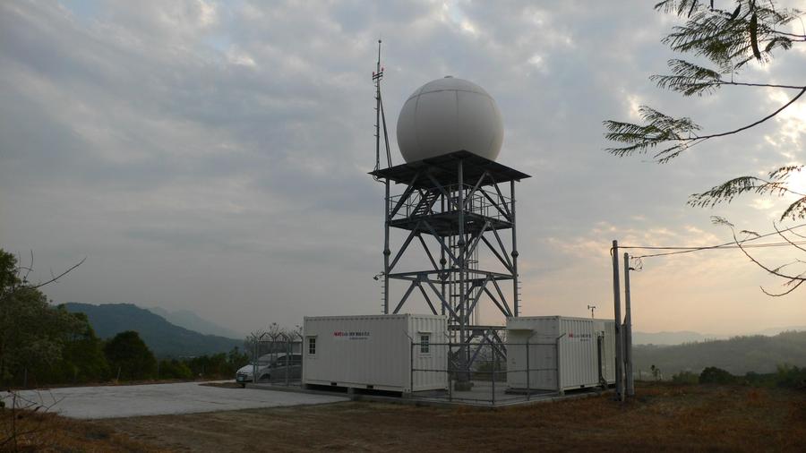 為提升山區雨量預報能力,國研院在高雄杉林村集來農場設立「雙偏極化雷達」基地。(photo by 國研院提供)
