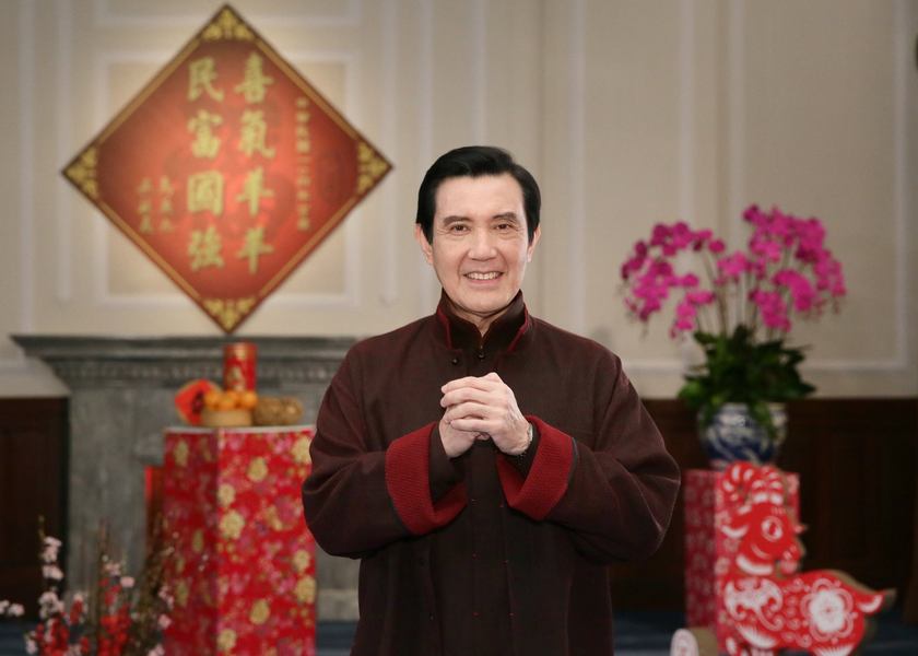 總統馬英九24日出席總統府104年的新春團拜暨茶會時,勉勵全體同仁,「該做的事通通都要做好。」〈photo by 馬英九總統臉書〉