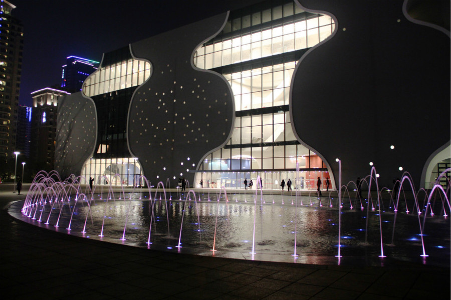 台中歌劇院在11月底將驗收完成。(photo by Moon Chang on flickr-used under Creative Commons License)