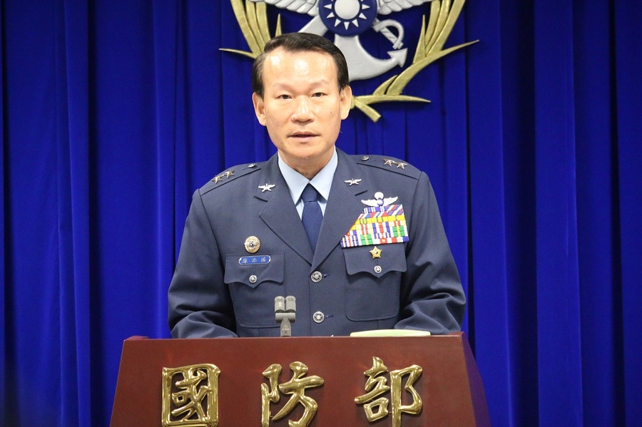 國防部中將總督察長陳添勝7日表示,勞乃成與601旅少將旅長簡聰淵分別在2月20、22日邀請親友參觀阿帕契。〈photo by 王承中/台灣醒報〉