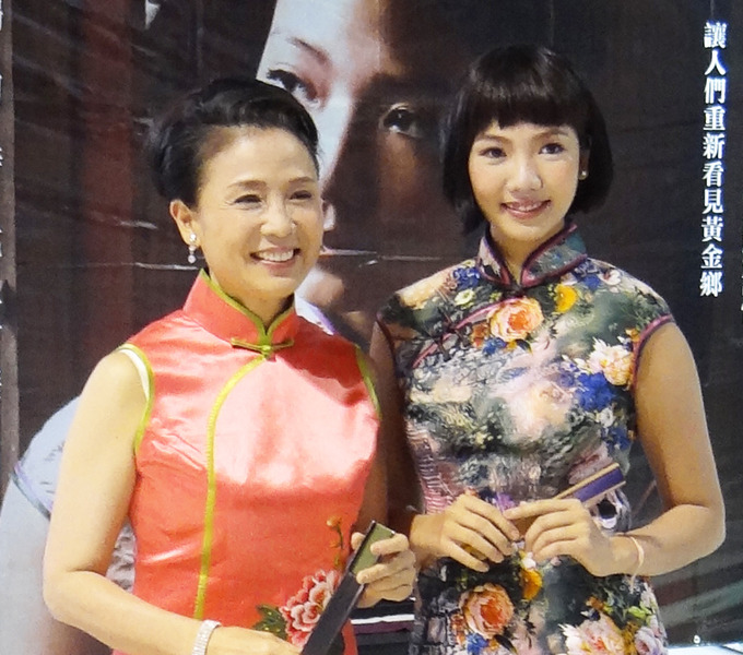 劉若瑀(左)推出處女座歌舞劇《黃金鄉》,將與女兒陳紫綸(右)攜手,帶領觀眾重遊30年代的黃金之鄉。(photo by 賴仲偉/台灣醒報)