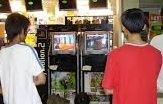 青少年長時間玩3C產品者,失眠發生率較高。(photo by wikipedia)