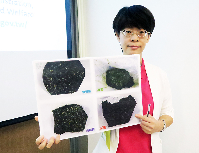 食藥署科長蕭惠文表示,我國主要從越南、斯里蘭卡、日本、印度等國進口綠茶及紅茶茶葉。(photo by 林亭妤/台灣醒報)