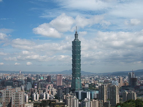今年台北市第一季的房價與去年第四季,跌幅達8.2%。(Photo by Wikipedia)