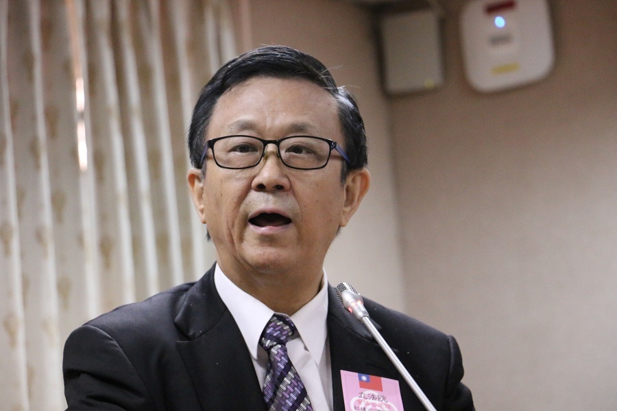 前考選部長董保城認為,立委在大法官重新解釋婚姻定義、法務部提出同志伴侶法前,立委提案修法恐有違正當程序。(photo by 鄭羿菲/台灣醒報)