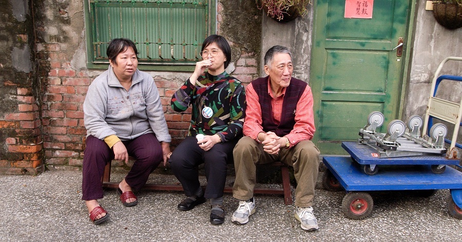 天氣溫度下滑,正是心臟血管疾病好發季節,國健署提醒民眾要注意保暖。(photo by chia ying Yang on Flickr used under Creative Commons license)