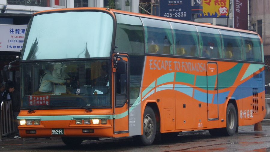 交通部將評鑑駕駛司機、遊覽車公司、旅行業者,強化交通安全管理。(photo by wikipedia)