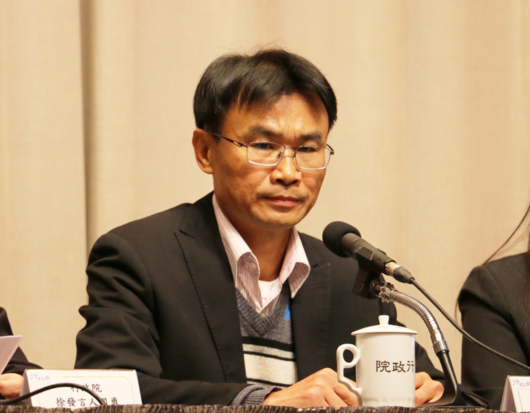 農委會副主委陳吉仲指出,能禽傳人的H5N6流感病毒,已有13天沒傳出禽隻染疫,算是控制住了。(photo by 鄭羿菲/台灣醒報)