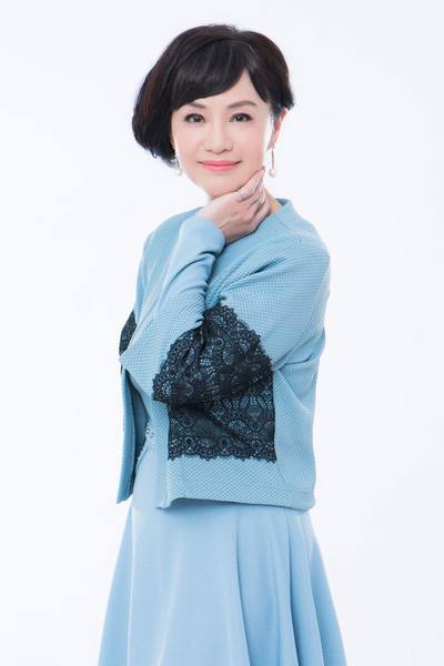 多年未戲劇演出的金佩姍要用演技讓觀眾眼睛為之一亮。(photo by 官方網站)