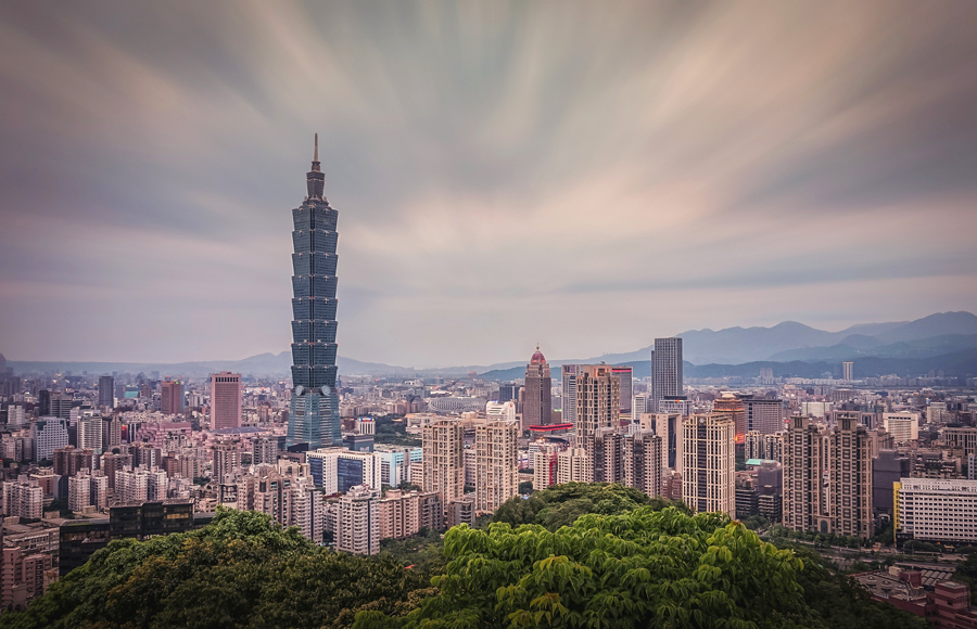 房地產專家指出,台灣的空屋率居高不下,房價恐怕還會再跌3年。(photo by Walkerssk on pixabay)
