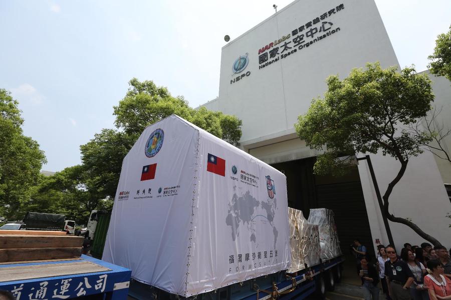 福衛五號19日晚將起程前往美國。(photo by 國研院提供)