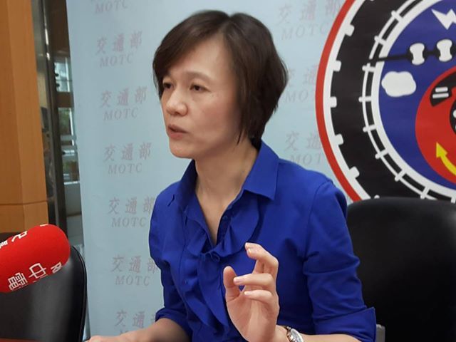 民航局空運組副組長戚培芳19日表示,從6月30日起,搭乘赴美班機旅客不得隨身攜帶大於或是等於350毫升的粉狀物。(photo by藍苡瑄/台灣醒報)