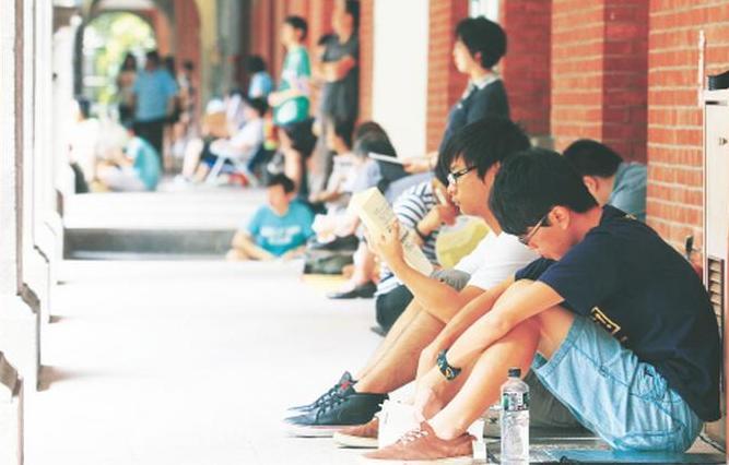 大考中心表示,明年學測從全科必考改為自由選考,考科順序和時間都有調整。(photo by醒報資料庫)