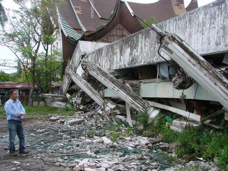 印尼日前的強震與後續海嘯,導致死亡人數可能上千。(photo by Wikimedia)
