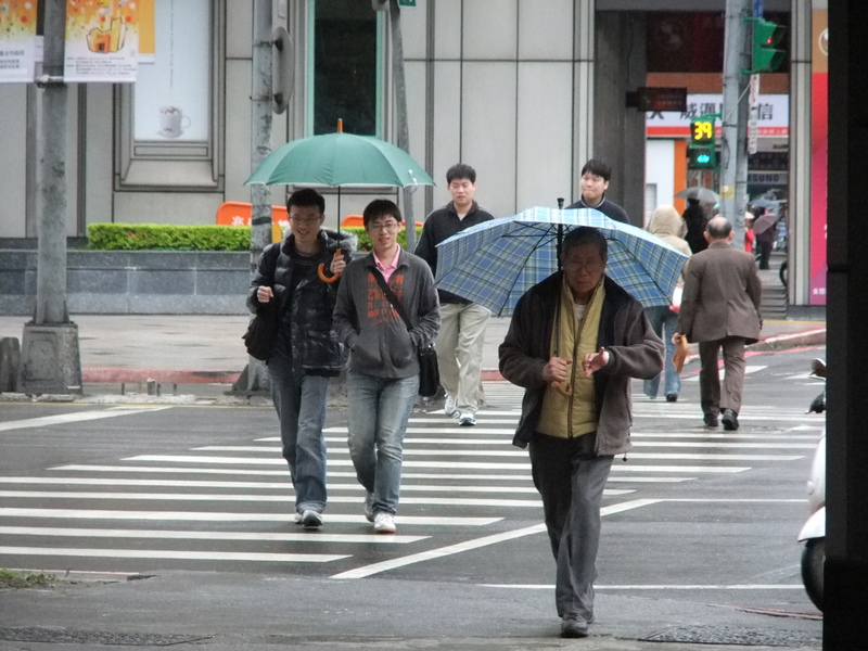 東北季風來襲民眾需注意禦寒。(Photo by台灣醒報圖片資料庫)