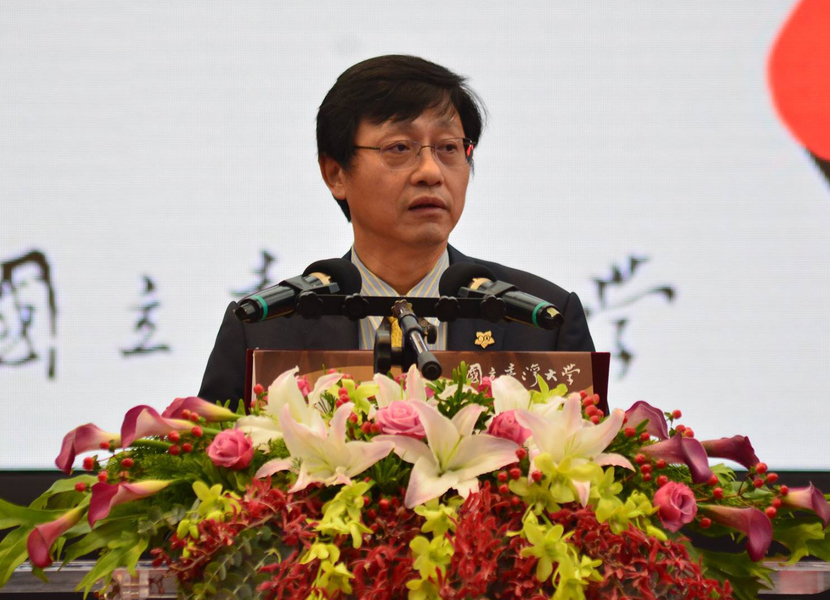台灣大學代理校長郭大維致詞時表示,現在是台大最黑暗的時刻。(photo by許嘉琪/台灣醒報)