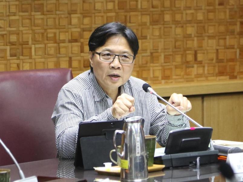教育部長葉俊榮因卡管案鬧的滿城風雨,被列入下台黑名單。(台灣醒報資料庫)_