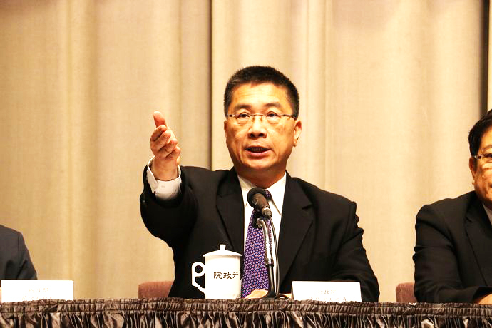 內政部長徐國勇表示,將繼續積極追查是否有人在選舉期間故意散播假消息,影響選情。(photo by 台灣醒報資料庫)