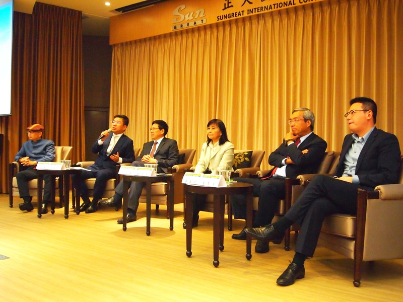 2018北威冬季論壇5日於台灣大學管理學院舉行,多位財經界專家學者共同探討明年全球財經展望(photo by 李牧權/台灣醒報)