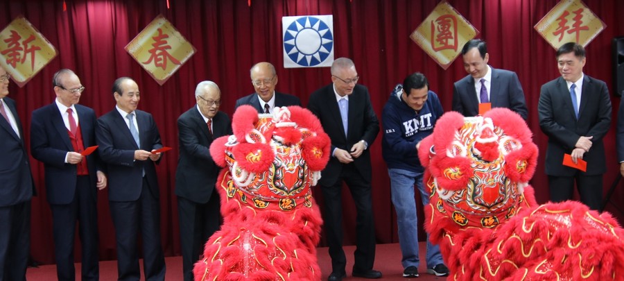 國民黨新春團拜,馬吳朱王四太陽到齊。(photo by 施養正/台灣醒報)