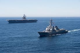 圖說:美軍在敏感時期派遣驅逐艦行經爭議南海,引發各界猜想其動機與影響性。(photo by 網路截圖)