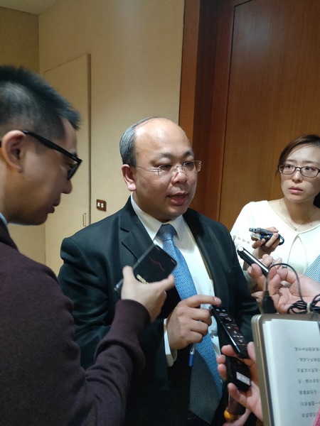 中選會副主委陳朝建表示,此次公投法修正重點為公投案不能違反我國已締結之人權條約,但要等法案正式通過後,中選會才可對外說明不同個案情況。(Photo by 呂翔禾/台灣醒報)