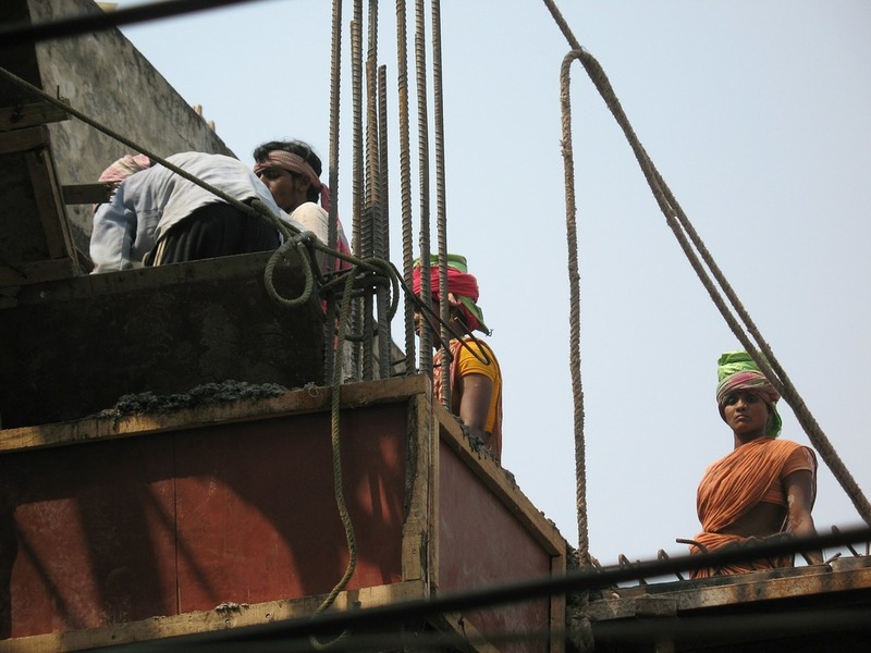五一勞動節到來,莫忘勞工的權益仍需更努力爭取。(Photo from #workers under c.c license on picryl)