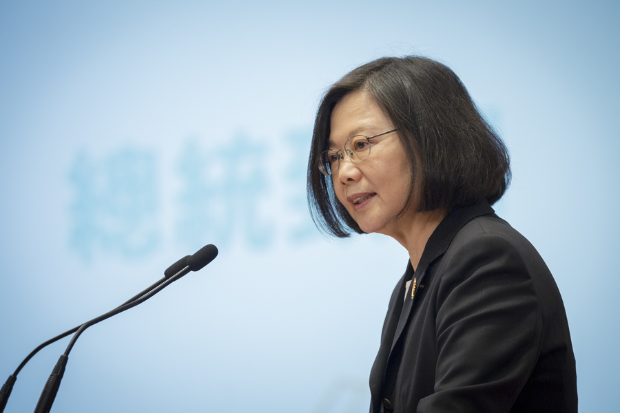 總統蔡英文5日出席「南丁格爾獎」頒獎典禮。她表示,政府會努力改善護理師環境。(Photo by 總統府flickr under C.C license)