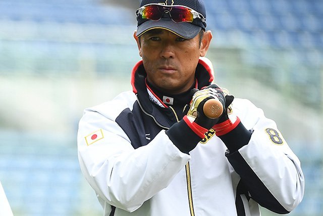 日本武士隊總教練稻葉篤紀近期前往各職棒球場觀戰,為2020東京奧運的棒球項目提前準備。(photo on 日本國家武士隊官方推特)