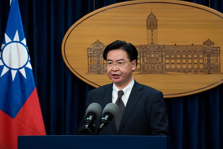 針對索國近日驚傳議會親中新聞,外交部長吳釗燮23日反駁,只有少數議員有意見,我國對索邦交仍非常穩固。(Photo by 總統府 on Flickr)