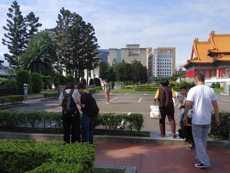 氣象專家彭啟明指出,24日開始到周末,會逐漸回到較高溫天氣,但下周將有道鋒面雲系接近。(photo by 張朝瑋/台灣醒報)