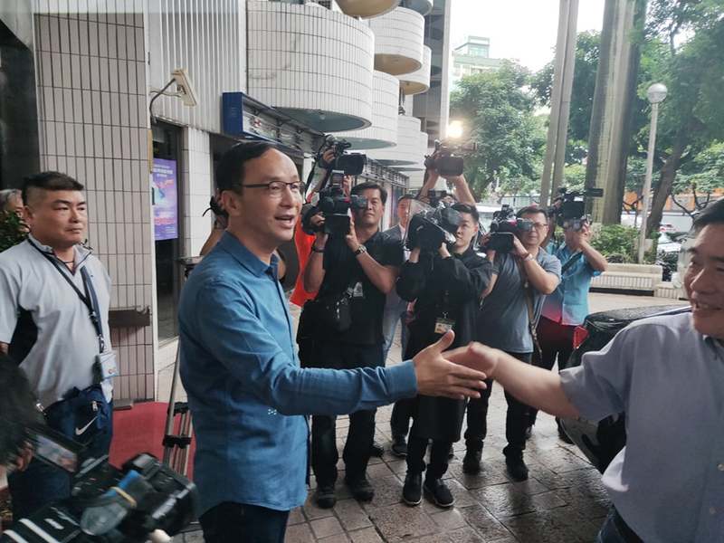 國民黨初選協調5人小組4日與朱立倫會面,朱立倫強調,希望黨內初選大家用君子之爭,推出國民黨最強候選人。(Photo by 呂翔禾/台灣醒報)