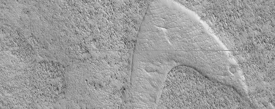 NASA觀測火星,發現狀似星際迷航記標記(photo from www.space.com))