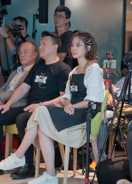 藝人安心亞於16日下午出席「食食來相助,餐餐有飯吃」公益記者會。(photo by張元融/台灣醒報)