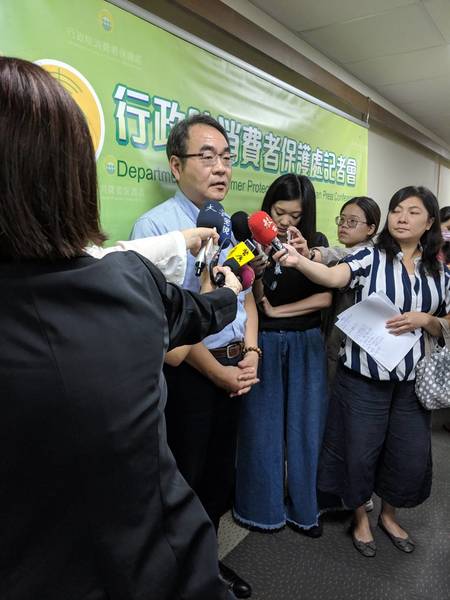 消保處簡任秘書陳星宏表示,消保處將訂定更明確的法規,避免線上課程業者日後引發爭議。(Photo by 郭詠琳/ 台灣醒報)