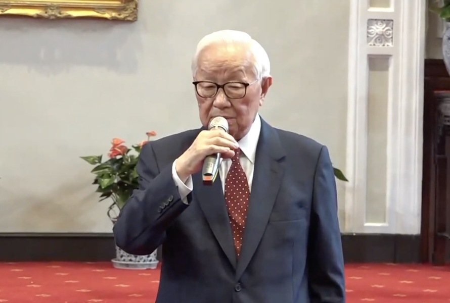 台積電創辦人、APEC企業領袖代表張忠謀14日於總統府回答媒體提問。(photo by網路截圖)