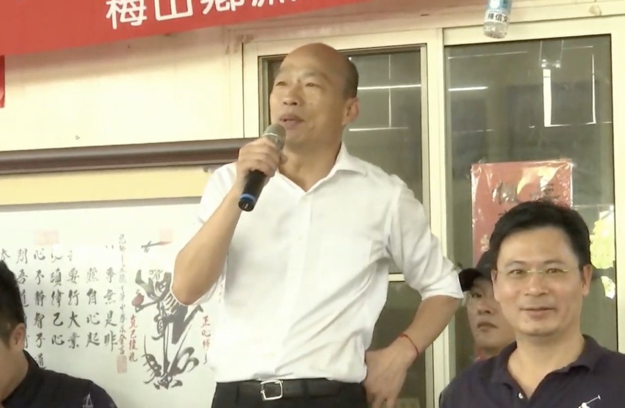 國民黨總統參選人韓國瑜23日於競選行程中說:「蔡政府髮夾彎的政策太明顯。」(photo by網路截圖)