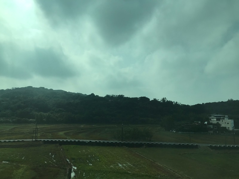 賈新興表示,情人節全台有雨,且未來一周溫度變化大,民眾應多留意天氣資訊。(photo by簡碧卿/台灣醒報)