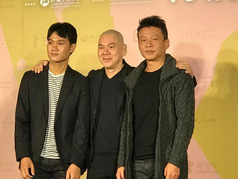 圖說:蔡明亮(中)、李康生(右),和寮國新人演員亞儂‧弘尚希(Anong Houngheuangsy)(左)一同出席13日舉辦的柏林影展行前記者會。(photo by簡碧卿/台灣醒報)