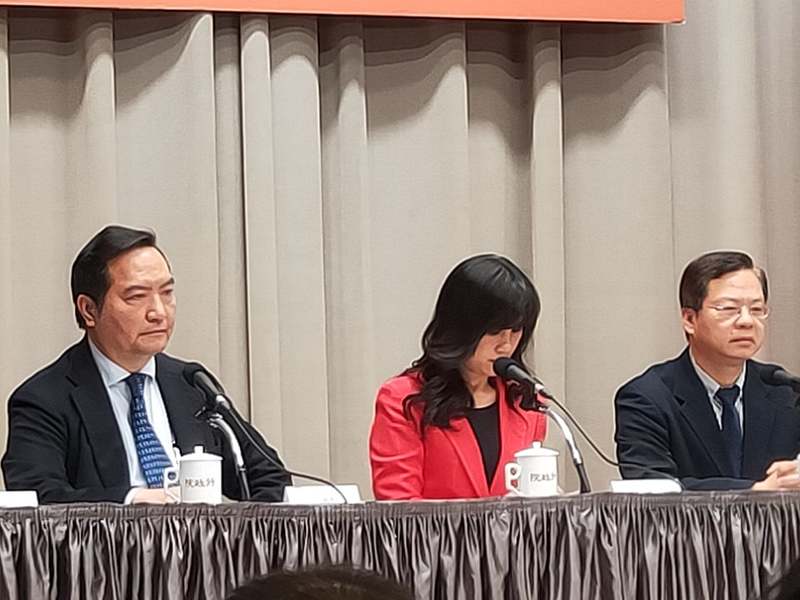 行政院20日院會通過紓困條例,違反防疫規定者最高可罰100萬。(Photo by 呂翔禾/台灣醒報)